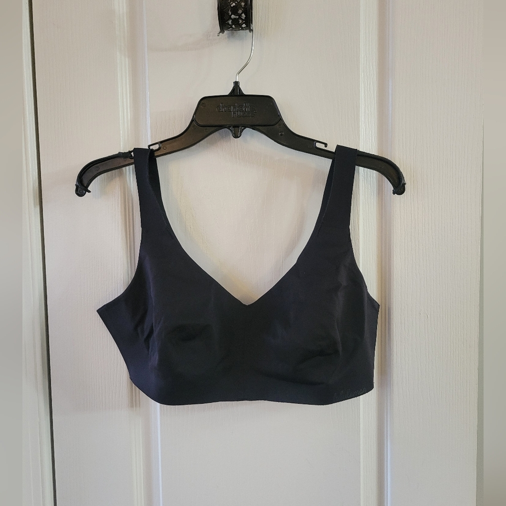 Lululemon Like Nothing Weightless Scoop Back Bra Black Size 38D